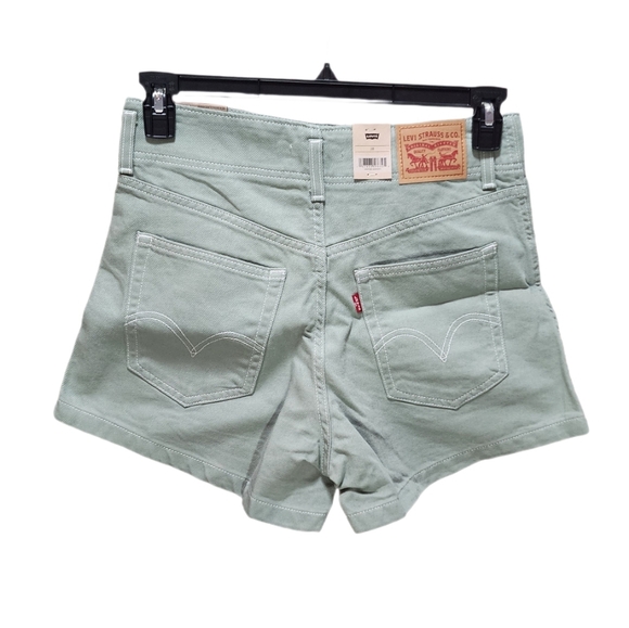 Levi's Women's High Waisted Mom Shorts Vintage-inspired Denim Size 28 Lily Pad - Picture 7 of 9
